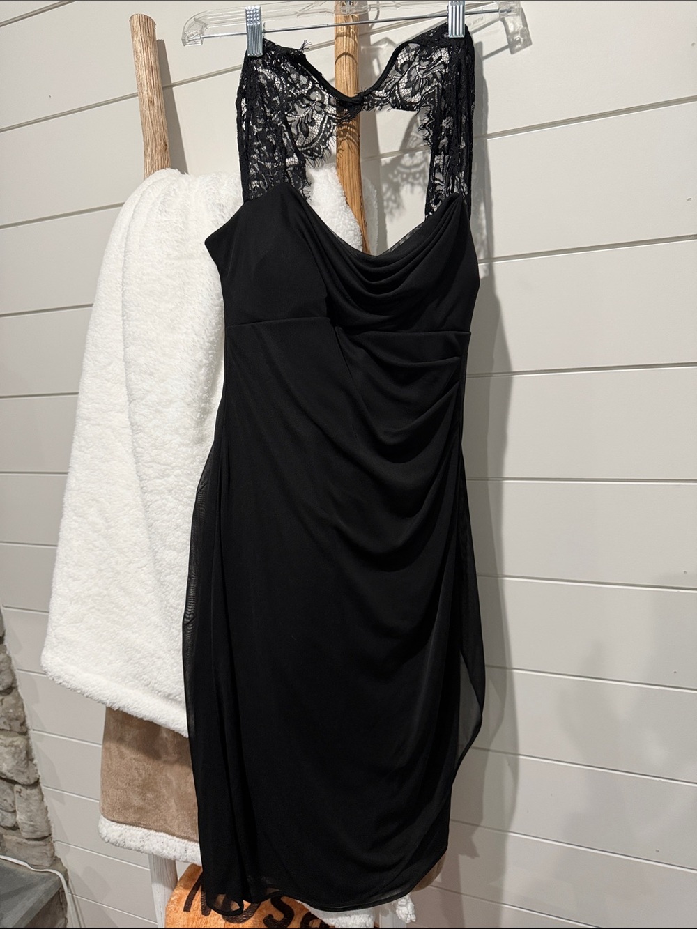Signature Valerie Black Lace Dress
